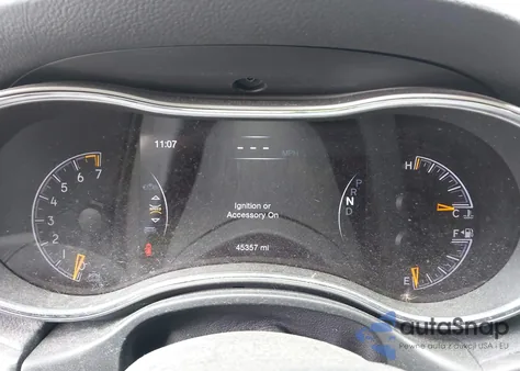 2020 Jeep Grand Cherokee Laredo E 4X4 из США, поврежденный, VIN 1C4RJFAG5LC240327